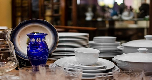 Tableware & Galley Utensils
